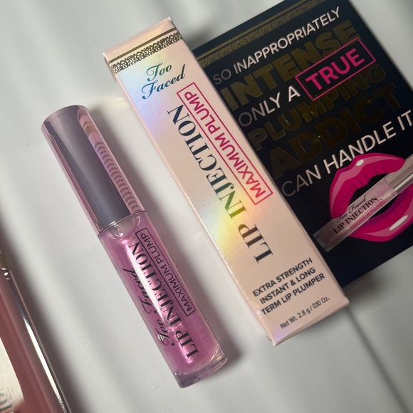 Too Faced Lip Injection Set: Wifey for Lifey Gloss & Maximum Plump Lipgloss - Picture 5 of 10